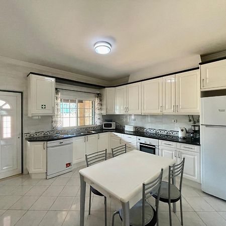 Maison Familiale Avec Terrasse, Bbq อัลบูเฟรา ภายนอก รูปภาพ